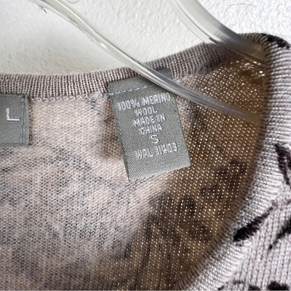 KATE HILL ITALIAN MERINO WOOL Button down cardigan. Brown Floral. Size Small - Picture 3 of 8